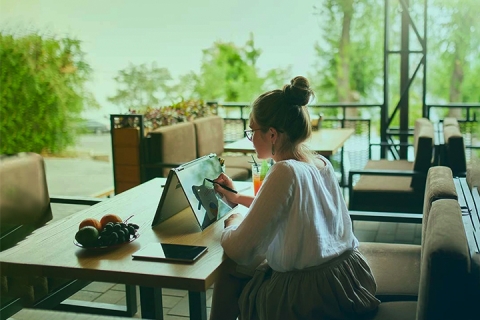 Why the Return to a “Hybrid” Office is a Good Sign for Finance Teams