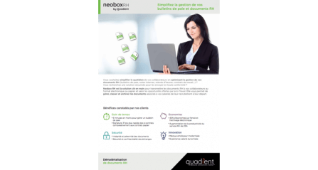 femme qui travail sur son ordinateur