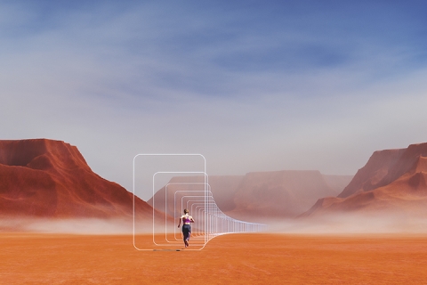 image abstrait d'une femme qui court dans le désert aride.