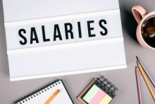 Salaires moyens des comptes fournisseurs : États-Unis vs Canada